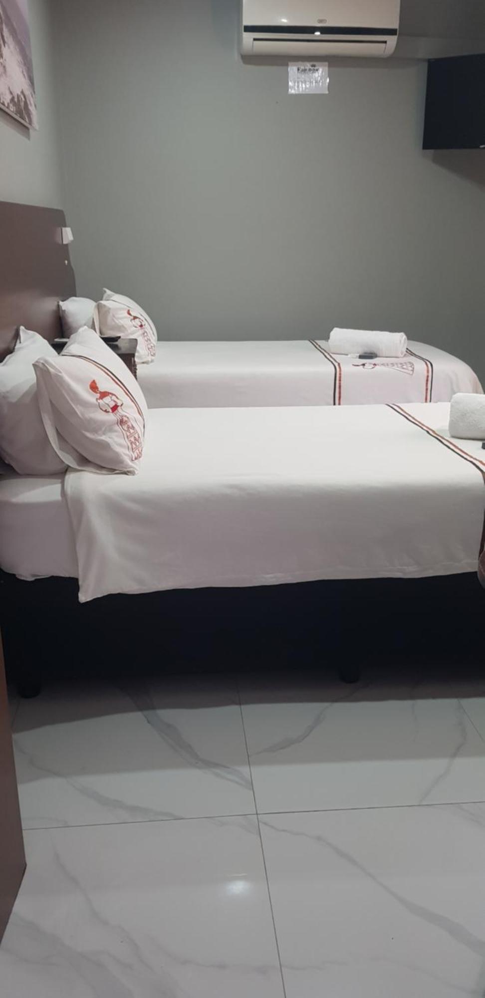 Rainbow Guest House And Tours Uitenhage Bagian luar foto